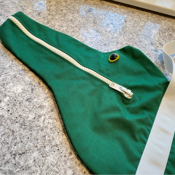 BAGZ VINTAGE Unique Alligator Zip Up Bag 32” - Picture 6 of 11